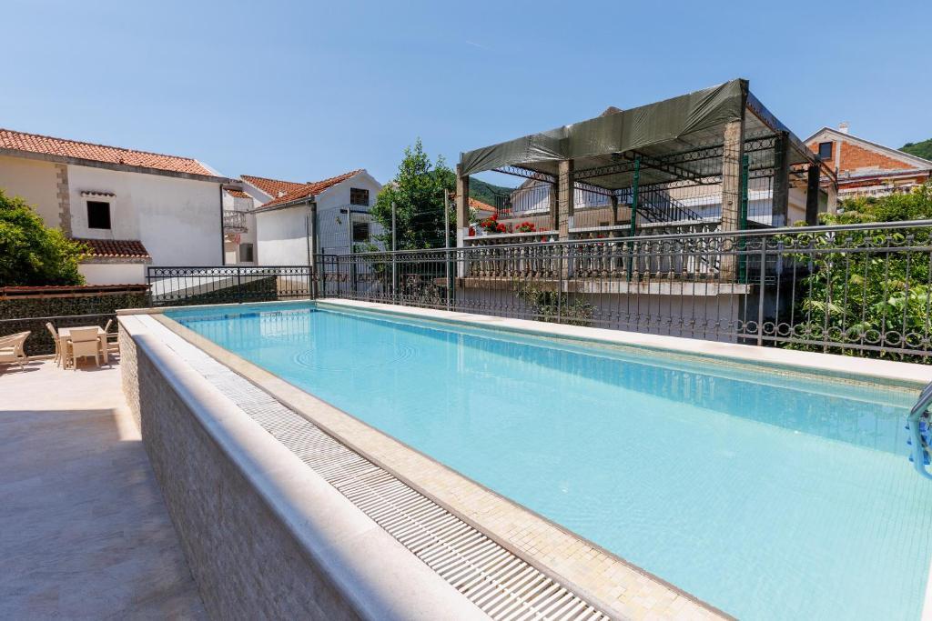 Hotel Kadmo 4*